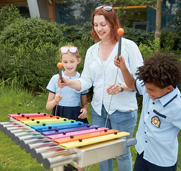 Taman Permainan Kanak -kanak Dalaman